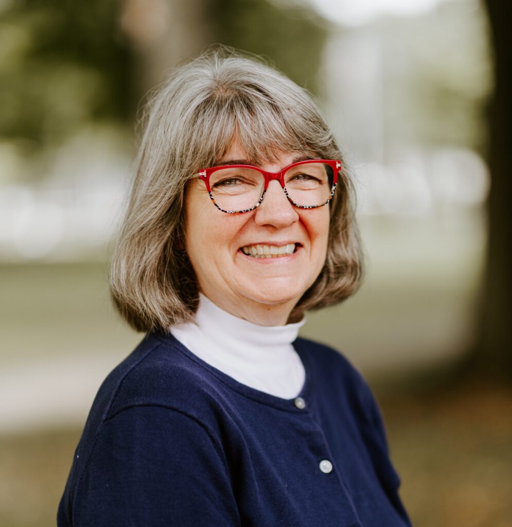 linda headshots 2025 5535 (2)